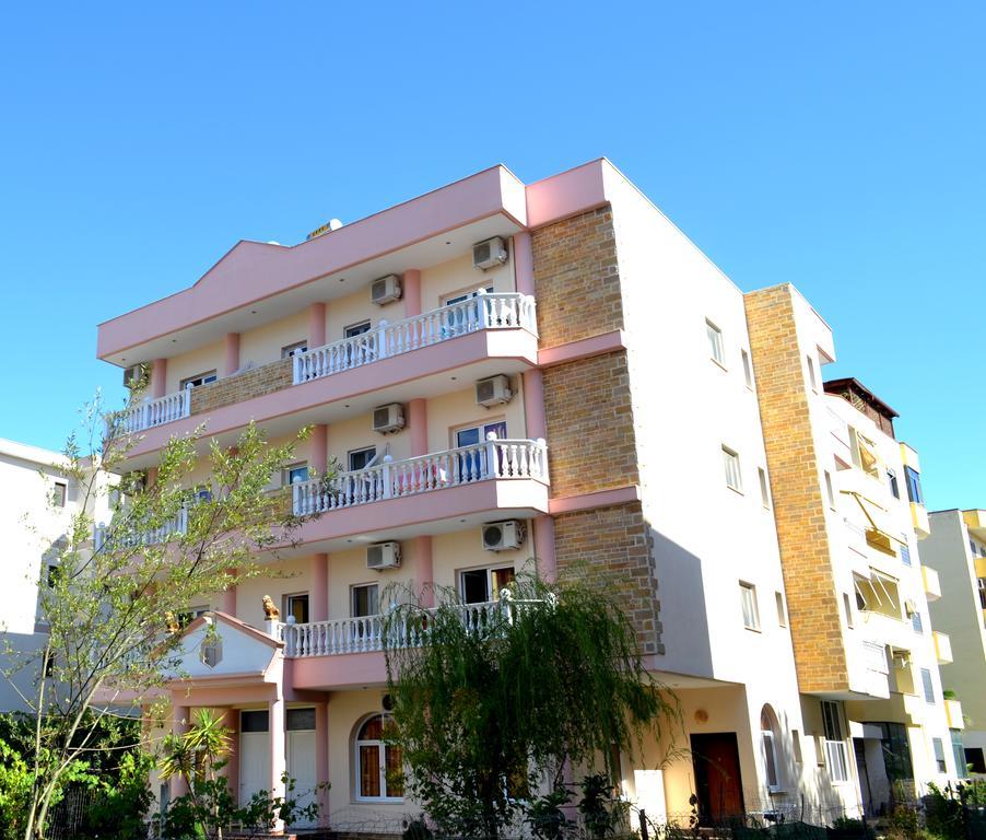 Nuovo Sun Golem Hotell Golem  Exteriör bild